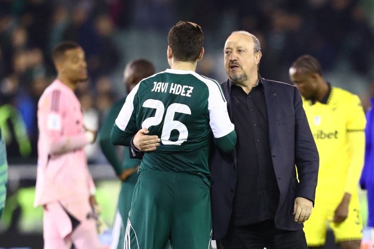 Μπενίτεθ: Το σημαντικότερο είναι πως η ομάδα γίνεται όλο και καλύτερη και πιο δυνατή