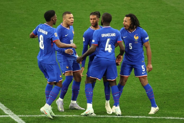 LIVE: Ισλανδία  Γαλλία