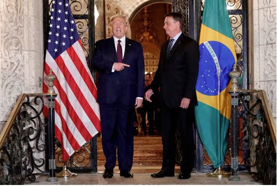 Βραζιλία: Κατάπληξη Τραμπ για την καταδίκη Μπολσονάρο που είναι καλός άνθρωπος