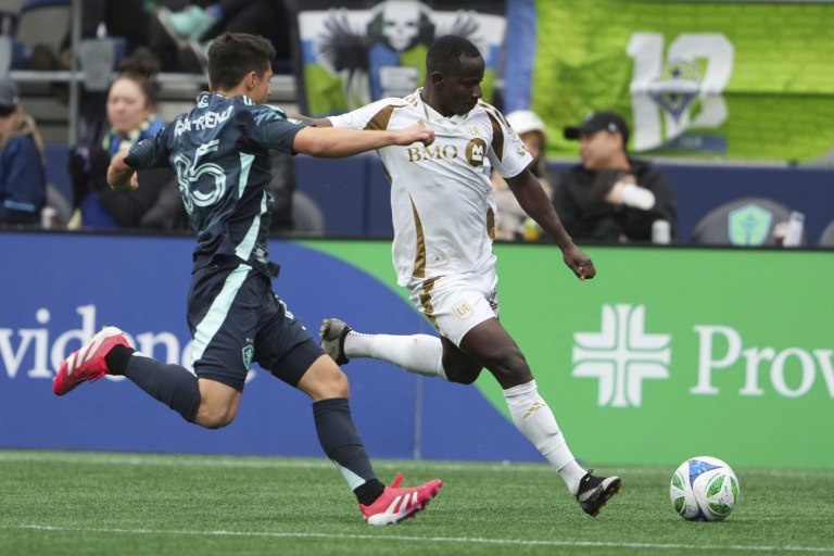 Σεισμός στο αμερικανικό ποδόσφαιρο: Ισόβιες τιμωρίες σε δύο Γκανέζους παίκτες για στοιχηματισμό σε αγώνες της MLS