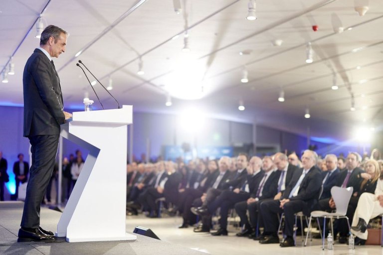 Ακρίβεια: Μετά το Πάσχα αρχίζουν τα Πάθη για την κυβέρνηση