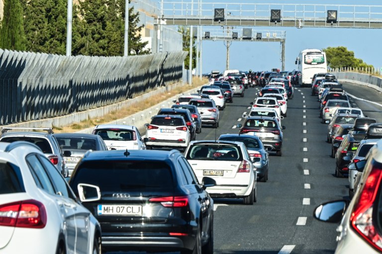 Σε ισχύ από σήμερα ο νέος Κώδικας Οδικής Κυκλοφορίας  Αυστηρότερες ποινές για κινητό, ταχύτητα και αλκοόλ