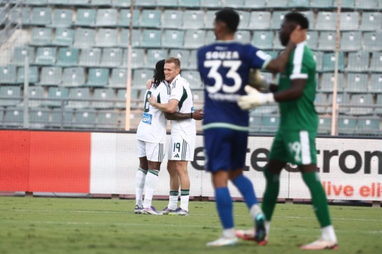 Αδιανόητη γκέλα του τερματοφύλακα της Κηφισιάς και ο Σφιντέρσκι έκανε το 2-1 για τους πράσινους (vid)