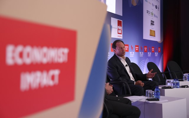 Θ. Τρύφων: Η στρατηγική αξία της ελληνικής φαρμακοβιομηχανίας για την οικονομία - Επενδυτικό πλάνο 1,8 δισ. ευρώ έως και το 2028