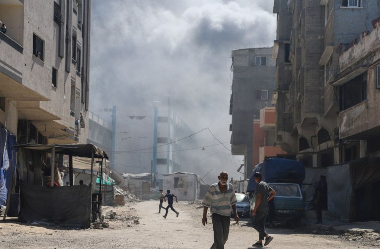 Ισραήλ: Νέες φονικές επιθέσεις στη Γάζα  Η στιγμή που οι IDF πλήττουν πολυώροφο κτίριο