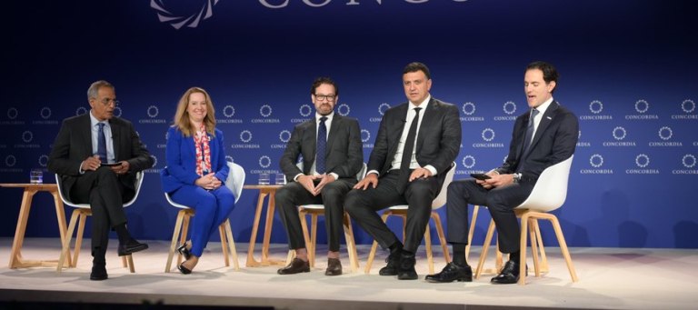 Κικίλιας  Concordia Summit: Η Ελλάδα είναι χώρα με σύνορα  Η μετανάστευση πρέπει να γίνεται με νόμιμο τρόπο