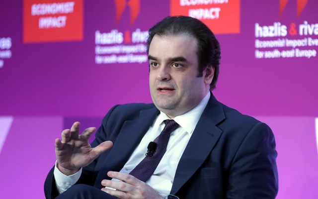 Κ.Πιερρακάκης: Ένα δισεκατομμύριο ευρώ στους λογαριασμούς των δημοσίων υπαλλήλων το 2026