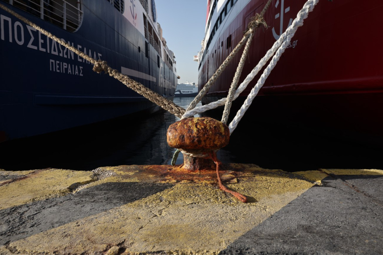 Δεμένα τα πλοία στα λιμάνια  24ωρη απεργία κήρυξε η ΠΝΟ