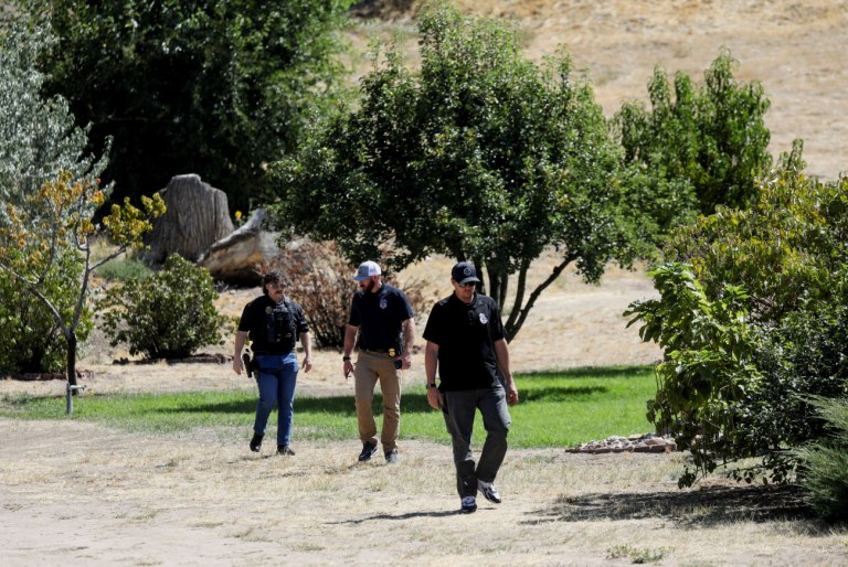 Νέα στοιχεία για τη δολοφονία του Τσάρλι Κερκ  Χαραγμένα αντιφασιστικά συνθήματα στις σφαίρες του δράστη