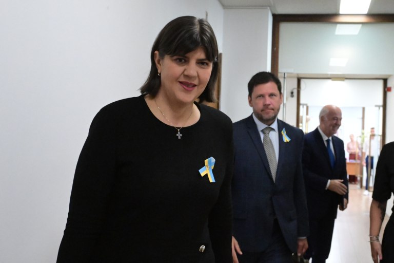 Αθήνα: Σε ρυθμούς Κοβέσι χορεύει η κυβέρνηση  Οι δικογραφίες της Ευρωπαϊκής Εισαγγελίας που καίνε