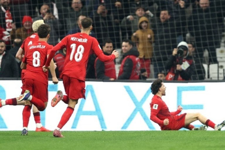 Τουρκία  Ρουμανία 1-0: Βλέπουν Μουντιάλ με Καντίογλου οι Τούρκοι