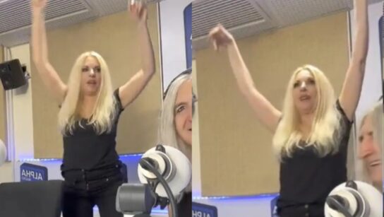 Αννίτα Πάνια: Χόρεψε τσιφτετέλι μπροστά στον Νίκο Καρβέλα και εκείνος της χτυπούσε παλαμάκια  Βίντεο