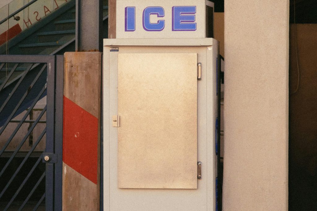 Φρίκη: Γυναίκα κρατούσε το πτώμα της κόρης της σε καταψύκτη επί 20 χρόνια