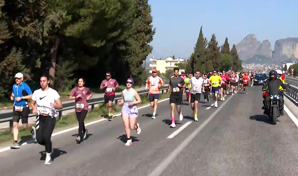 Με επιτυχία πραγματοποιήθηκε ο 17ος Ημιμαραθώνιος Καλαμπάκα-Τρίκαλα Θανάσης Σταμόπουλος