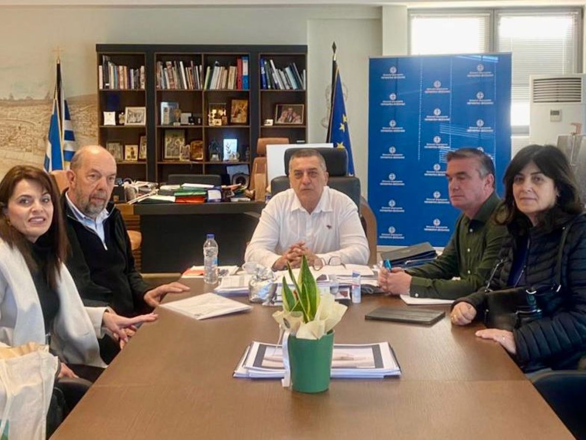 Συνάντηση στην Περιφέρεια