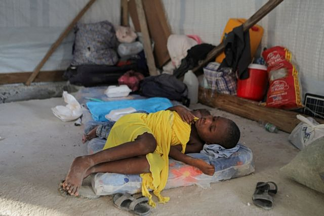 Αϊτή: Ο μισός πληθυσμός και