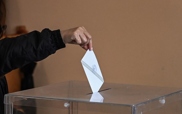 Δημοσκόπηση GPO: Στο 29,7% η ΝΔ μετά τη ΔΕΘ, ΠΑΣΟΚ στο 14,3%, Βελόπουλος στο 11,1%