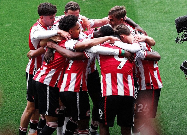 Μπρέντφορντ  Μάντσεστερ Γιουνάιτεντ 3-1: Οι μέλισσες βύθισαν κι άλλο τους κόκκινους διαβόλους