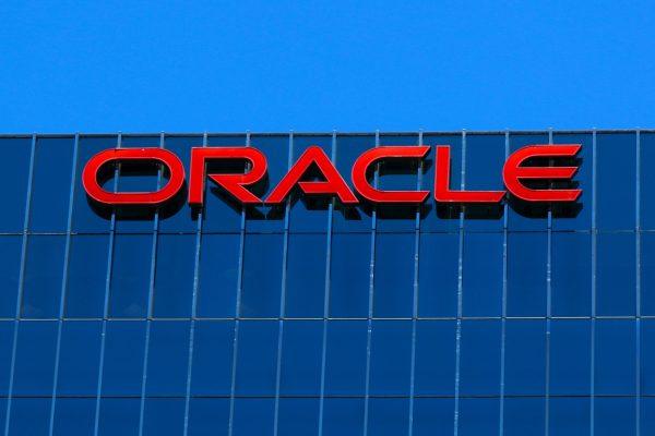 Oracle: Ετοιμάζει ομόλογο