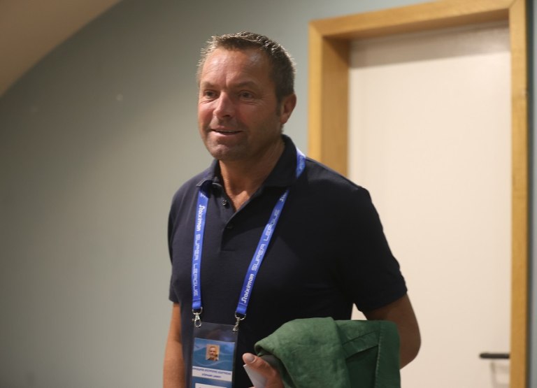 Λανουά για το ντέμρπι στη Λεωφόρο: Πέναλτι του Τετέ στον Καμπελά, έπρεπε να παρέμβει το VAR (vid)