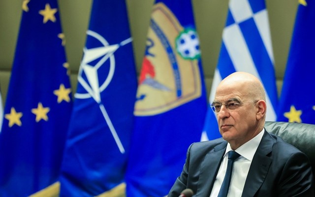 Γ. Σεφέρης  Ανάρτηση του Ν. Δένδια: "Τίμησε τα Ελληνικά Γράμματα και το Διπλωματικό Σώμα"