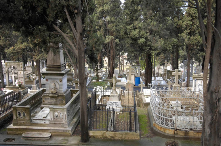 Πέταξαν σορούς 50 βρεφών και 6 ενηλίκων σε νεκροταφείο στο Τρινιντάντ και Τομπάγκο