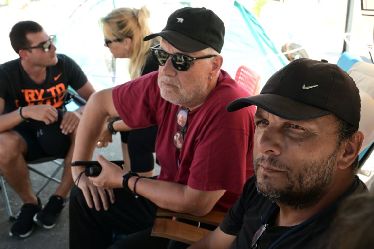 Τέμπη: Σταματάει την απεργία πείνας ο Δημήτρης Οικονομόπουλος  Τι λένε οι γιατροί για την υγεία του Ρούτσι