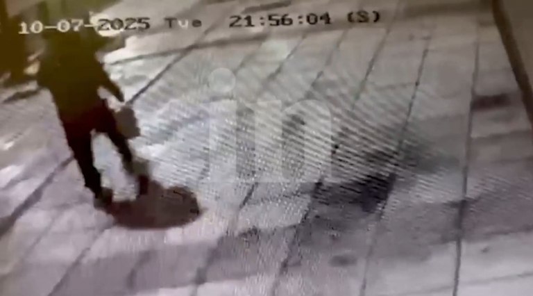 Βίντεο ντοκουμέντο από την έκρηξη στη ντισκοτέκ  Ο άνδρας μεταφέρει τη βόμβα