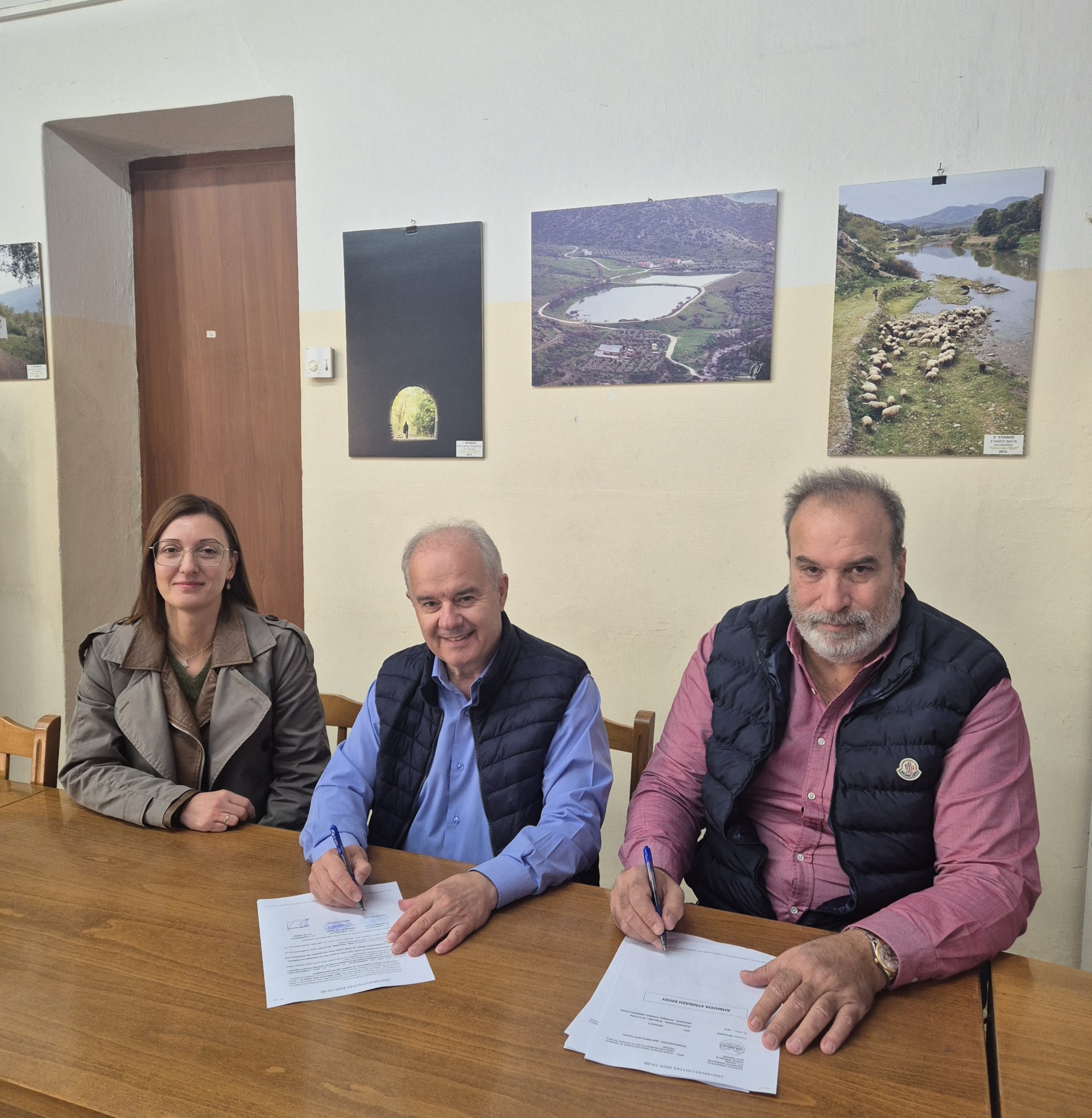 Δήμος Τεμπών: Εργασίες ασφαλτόστρωσης στο οδικό δίκτυο