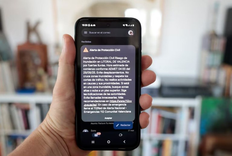 Ισπανία: Σοβαρές πλημμύρες στη Σαραγόσα, συναγερμός στη Βαλένθια [Βίντεο]