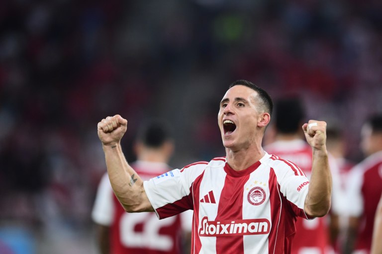 Μαγεία Ποντένσε στο Καραϊσκάκη και 3-0 ο Ολυμπιακός (vids)