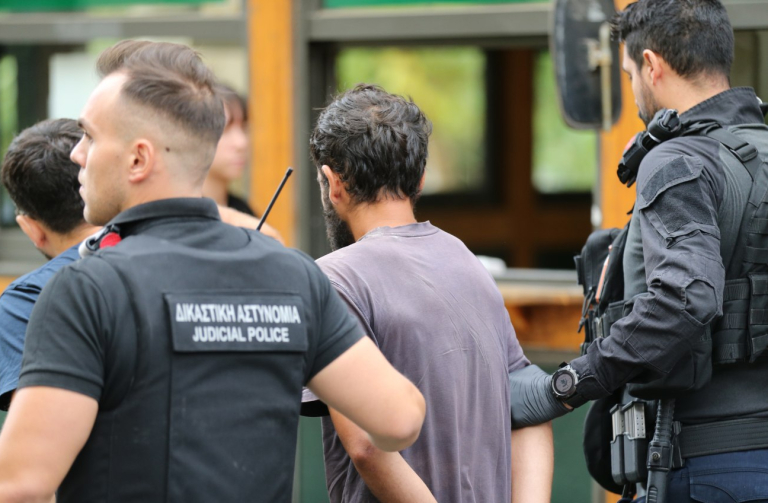 Στη φυλακή ο 32χρονος για τους εμπρησμούς στον Υμηττό  Τι είπε για τον ISIS