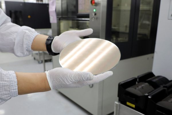 Μικροτσίπ: Η Ολλανδία αναλαμβάνει τον έλεγχο της κινεζικής Nexperia