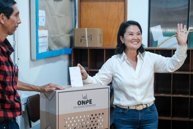 Περού: Η υποψήφια της δεξιάς Φουχιμόρι προηγείται στις προεδρικές εκλογές