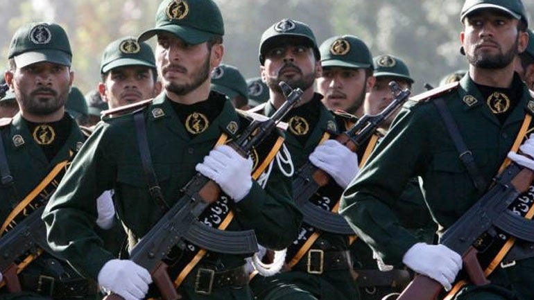 Ιράν: Αξιωματικοί της Μπασίτζ και των Φρουρών της Επανάστασης μεταμφιέζονται σε γυναίκες για να γλιτώσουν από τα πλήγματα