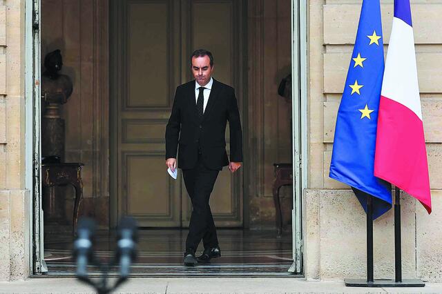 Γαλλία: Η κυβέρνηση Λεκορνί παίρνει παράταση ζωής  Απομακρύνεται το ενδεχόμενο  εκλογών