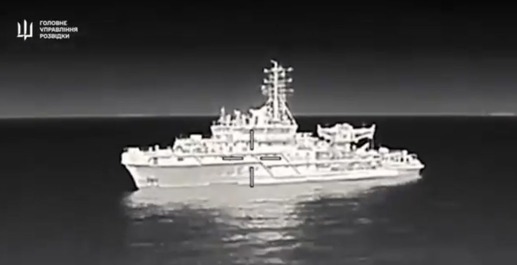 Ισχυρό πλήγμα στον ρωσικό στόλο  Ουκρανικό drone κατέστρεψε ρωσικό πλοίο στη Μαύρη Θάλασσα (video)