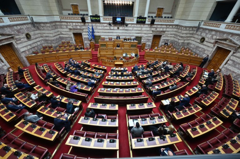 Live: Σε εξέλιξη συνεδρίαση στη Βουλή  Τοποθέτηση Μητσοτάκη για Μέση Ανατολή και παρεμβάσεις πολιτικών αρχηγών