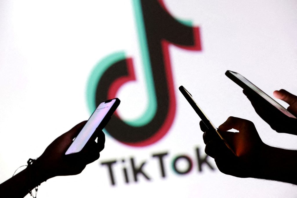 Θρίλερ με το  TikTok  στις ΗΠΑ: Ο Τραμπ ελπίζει να σφραγίσει μια συμφωνία με τον Σι