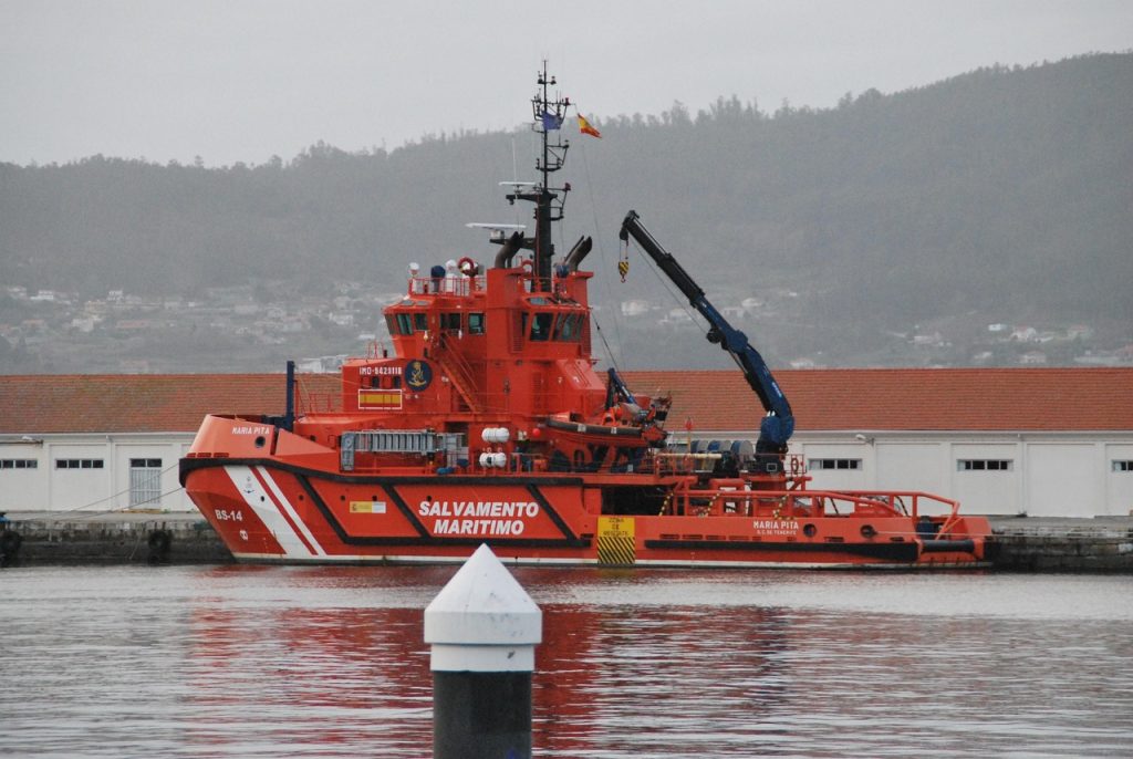 Ισπανία: Επιχείρηση διάσωσης 11 Γάλλων ψαράδων στα ανοιχτά της Γαλικίας