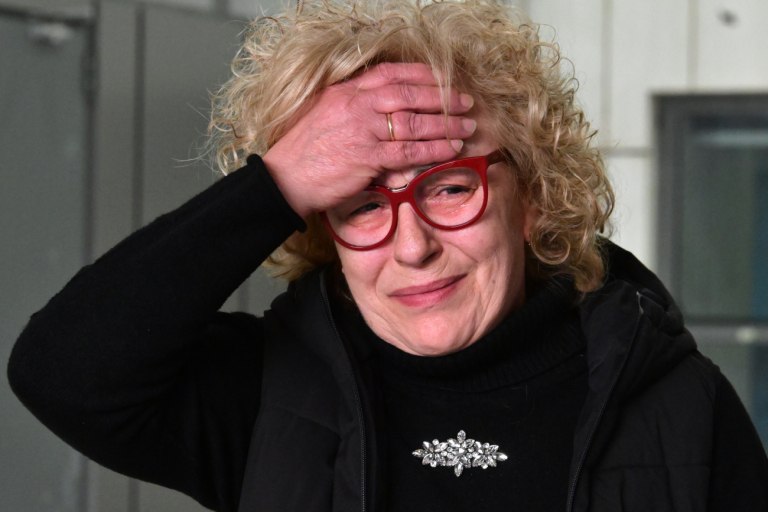 Παύλο τα καταφέραμε, νικήσαμε, τους τσάκισες: Με δάκρυα στα μάτια η Μάγδα Φύσσα μετά την καταδίκη της Χρυσής Αυγής