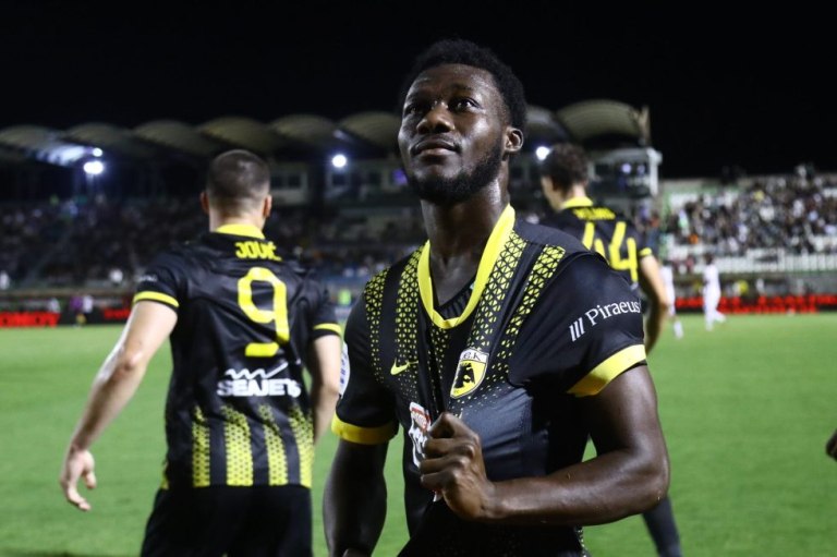 Λεβαδειακός  ΑΕΚ 0-1: O Παπαπέτρου προκάλεσε με λάθος υπέρ της ΑΕΚ και φρέναρε τους γηπεδούχους