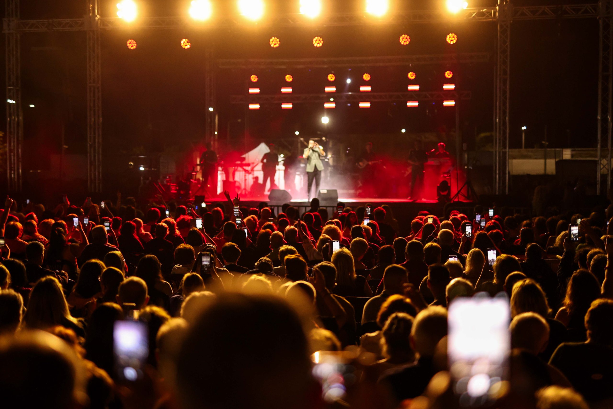 Λάρισα: Χιλιάδες κόσμου στην έναρξη του παζαριού