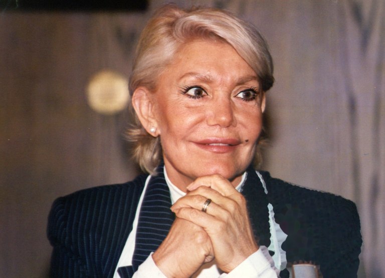 Ο πολιτικός κόσμος αποχαιρετά τη σπουδαία Μαρινέλλα  Ανεξίτηλο το αποτύπωμά της στο ελληνικό τραγούδι