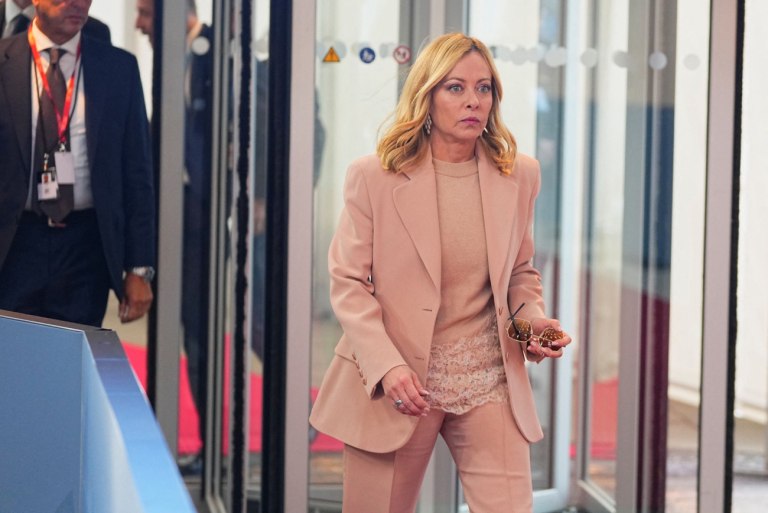 Μελόνι: Δήλωσε ότι έχει καταγγελθεί στο Διεθνές Ποινικό Δικαστήριο για συνενοχή σε γενοκτονία