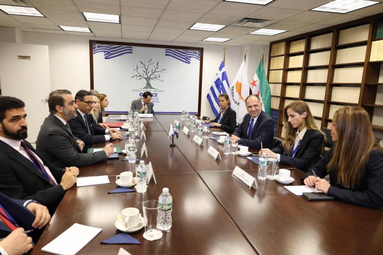 Πρώτη τριμερής συνάντηση μεταξύ Ελλάδας, Κύπρου και Συρίας  Τι συζητήθηκε