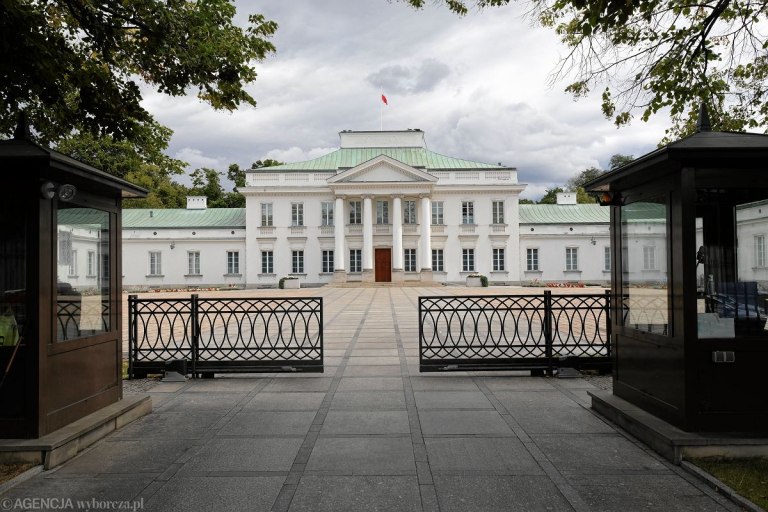 Πολωνία: Νέος συναγερμός για πτήση drone πάνω από κυβερνητικά κτίρια  Δύο συλλήψεις