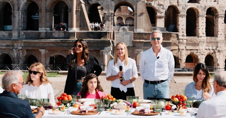 Ιταλία: Η Μελόνι θυμάται τις πάστες της παιδικής ηλικίας και προκαλεί έντονες αντιδράσεις