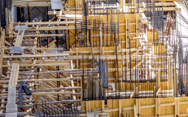 Συνεχίζεται το "αλαλούμ" στην οικοδομή ελέω ΝΟΚ