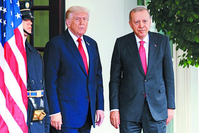 Συνάντηση Ερντογάν  Τραμπ: Η Τουρκία αγόρασε Boeing, υπέγραψε εμπορικές συμφωνίες αλλά τα F-35 δεν τα παίρνει